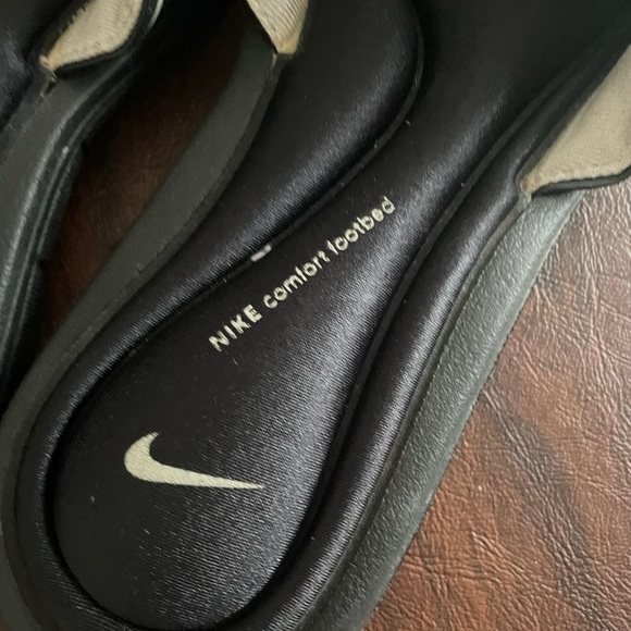 Nike slides - Picture 2 of 3